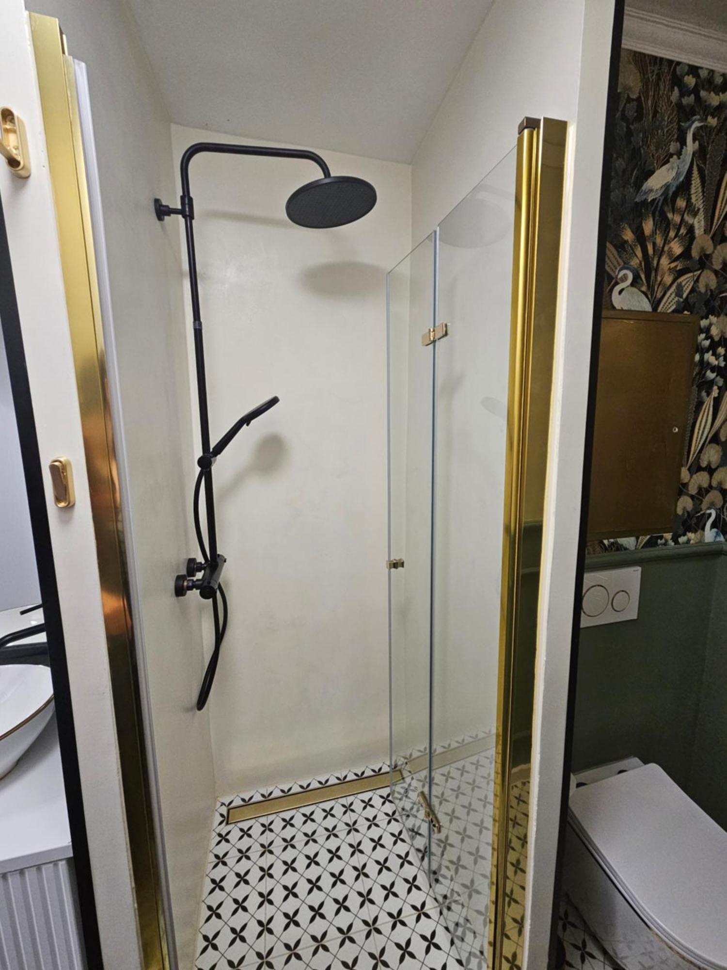 Luxusny Apartman Pri Nemocnici โกชิเซ ภายนอก รูปภาพ